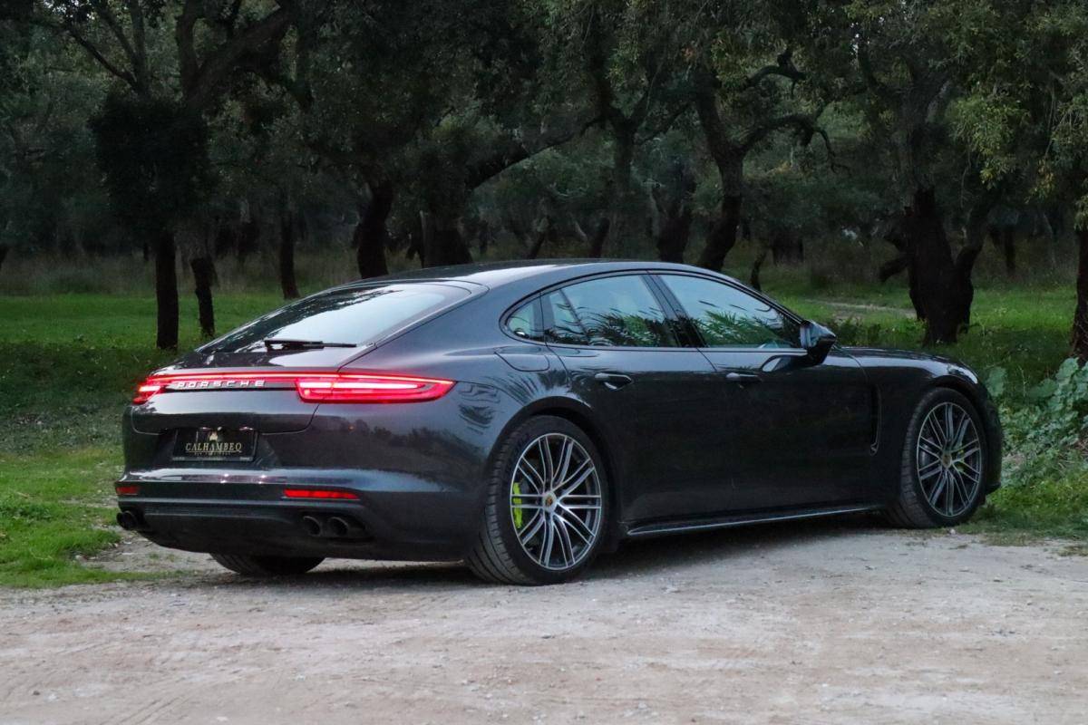 porsche-panamera-2018-hibrido-2894cc