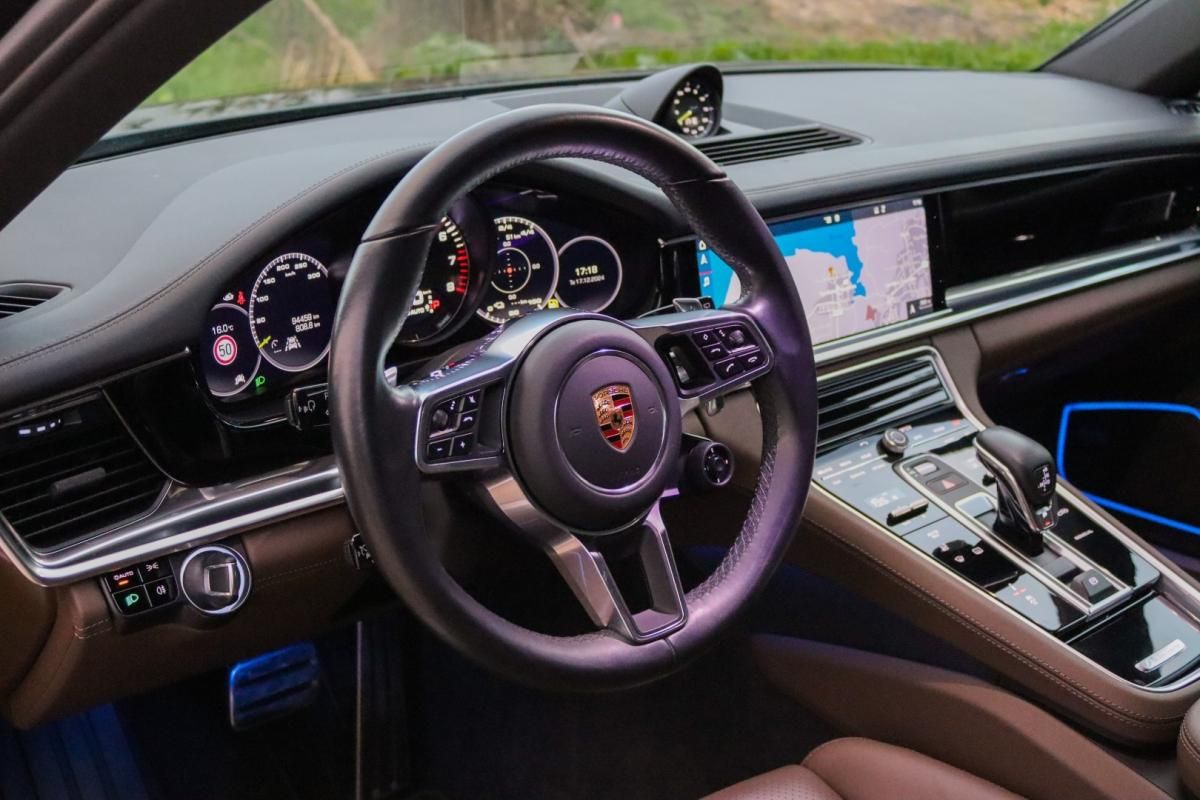 porsche-panamera-2018-hibrido-2894cc