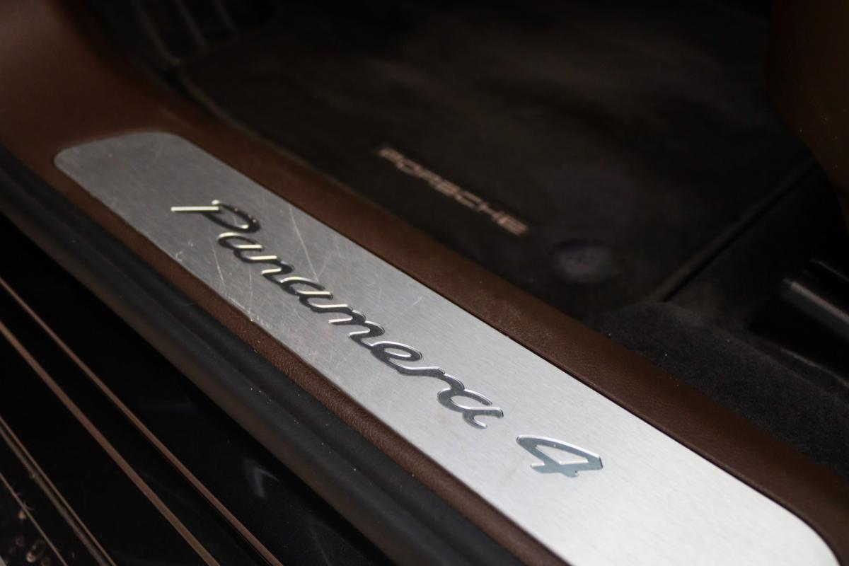 porsche-panamera-2018-hibrido-2894cc