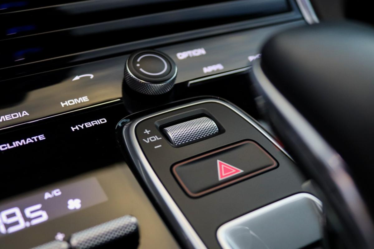 porsche-panamera-2018-hibrido-2894cc