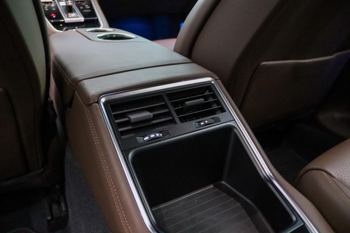 porsche-panamera-2018-hibrido-2894cc