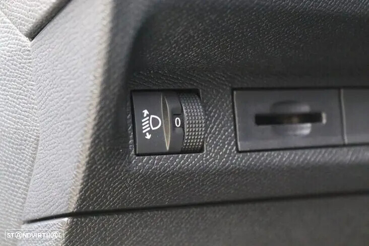 peugeot-308-sw-2024-gasolina-1199cc