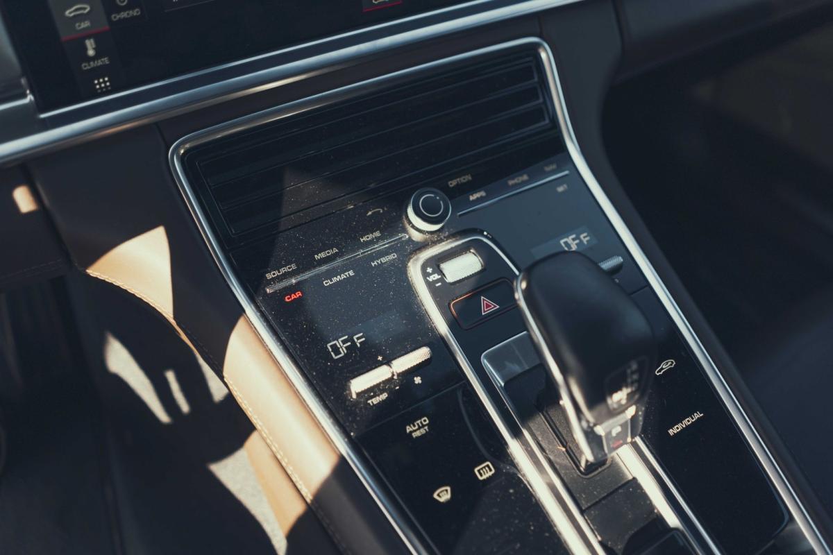 porsche-panamera-2018-hibrido-2894cc