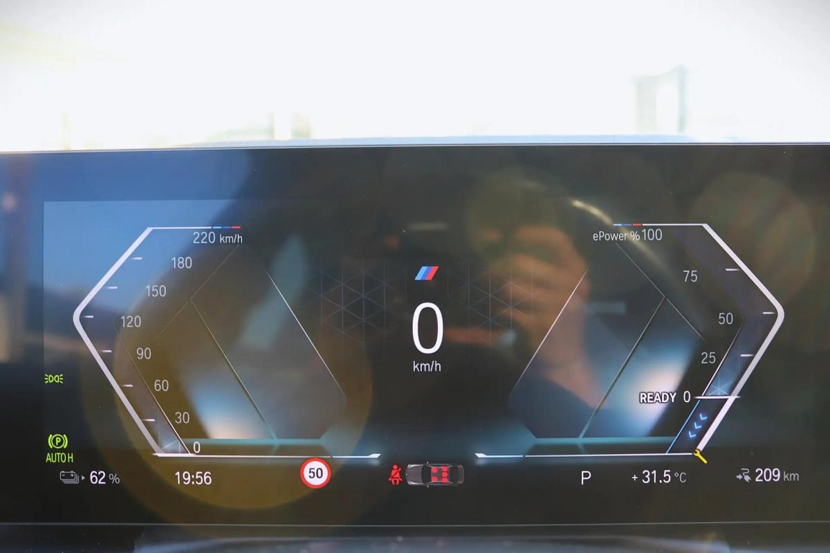 bmw-serie-i-i4-edrive35-2023-eletrico-0cc