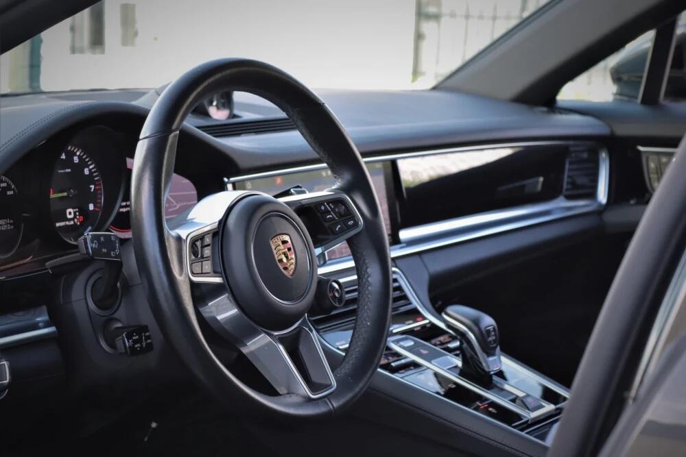 porsche-panamera-sport-turismo-2018-hibrido-a-gasolina-2894cc