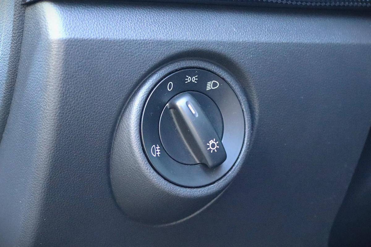 volkswagen-up-2018-gasolina-999cc