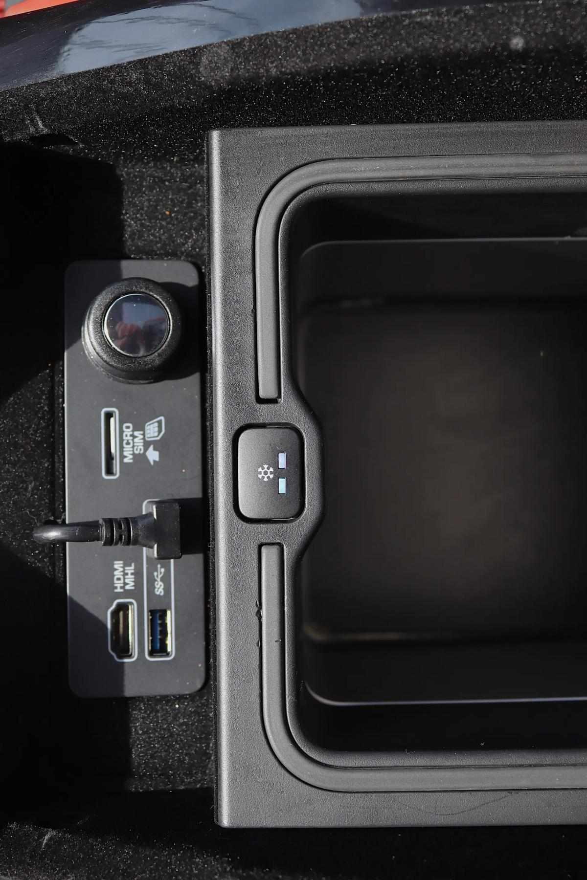 land-rover-range-rover-2018-hibrido-a-gasolina-1997cc