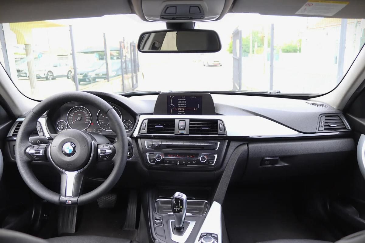 bmw-serie-3-318d-touring-2013-diesel-1995cc