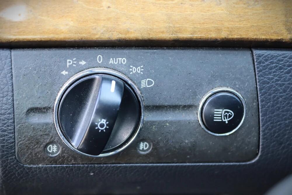 mercedes-benz-classe-e-e-220-2003-diesel-2148cc