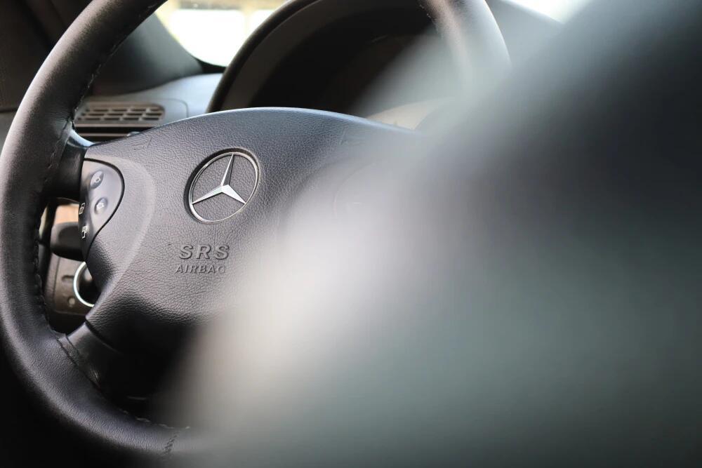 mercedes-benz-classe-e-e-220-2003-diesel-2148cc