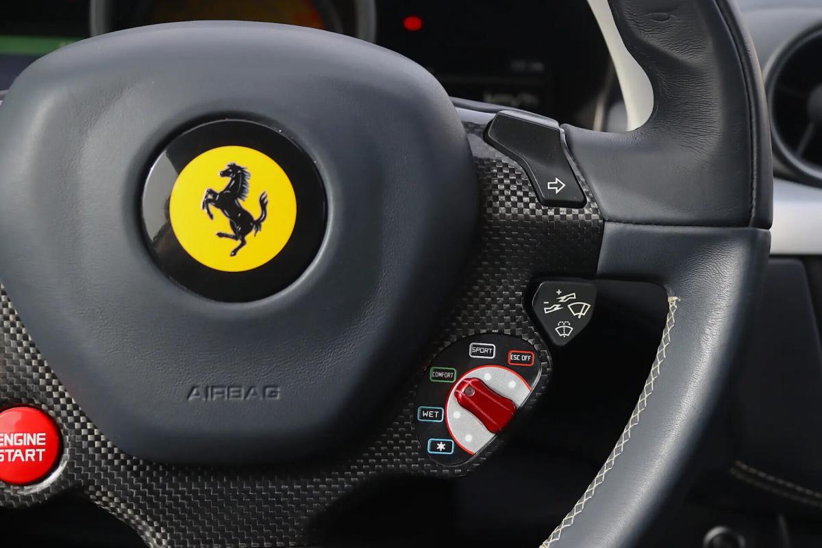 ferrari-ff-2013-gasolina-6262cc