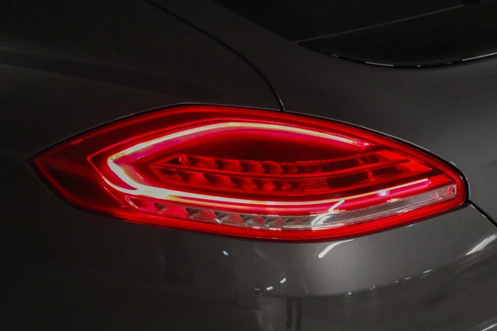 porsche-panamera-2014-hibrido-a-gasolina-2995cc