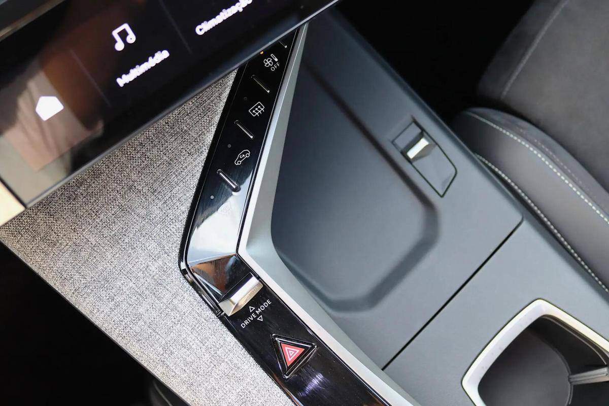 peugeot-3008-2025-gasolina-1199cc