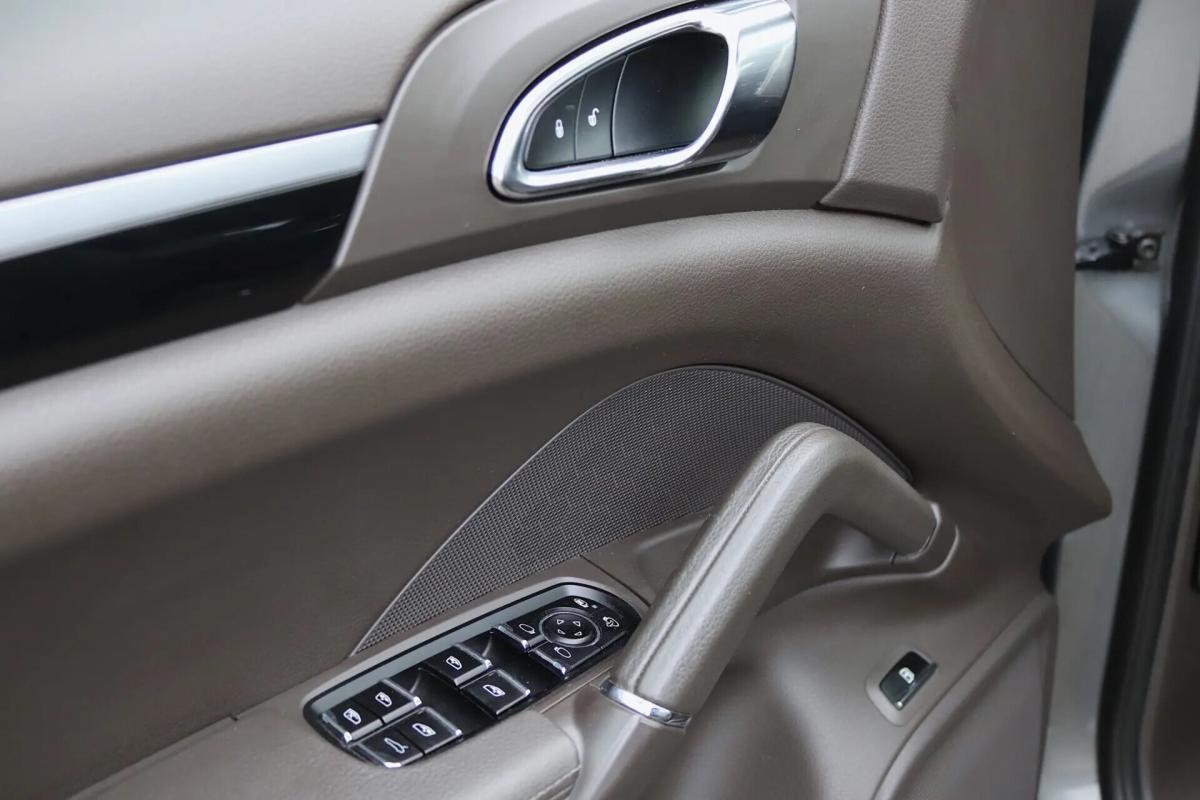 porsche-cayenne-2015-hibrido-a-gasolina-2995cc