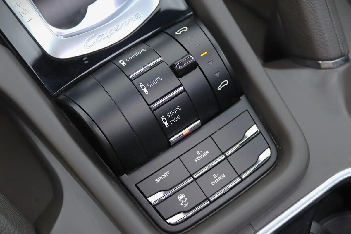 porsche-cayenne-2015-hibrido-a-gasolina-2995cc