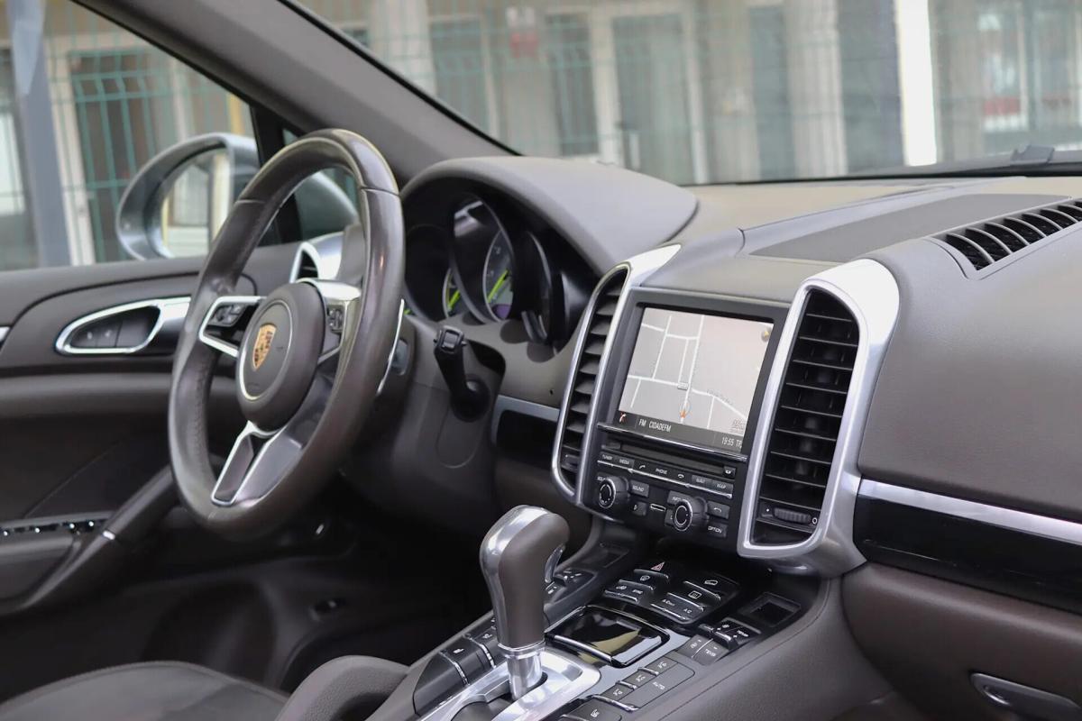 porsche-cayenne-2015-hibrido-a-gasolina-2995cc