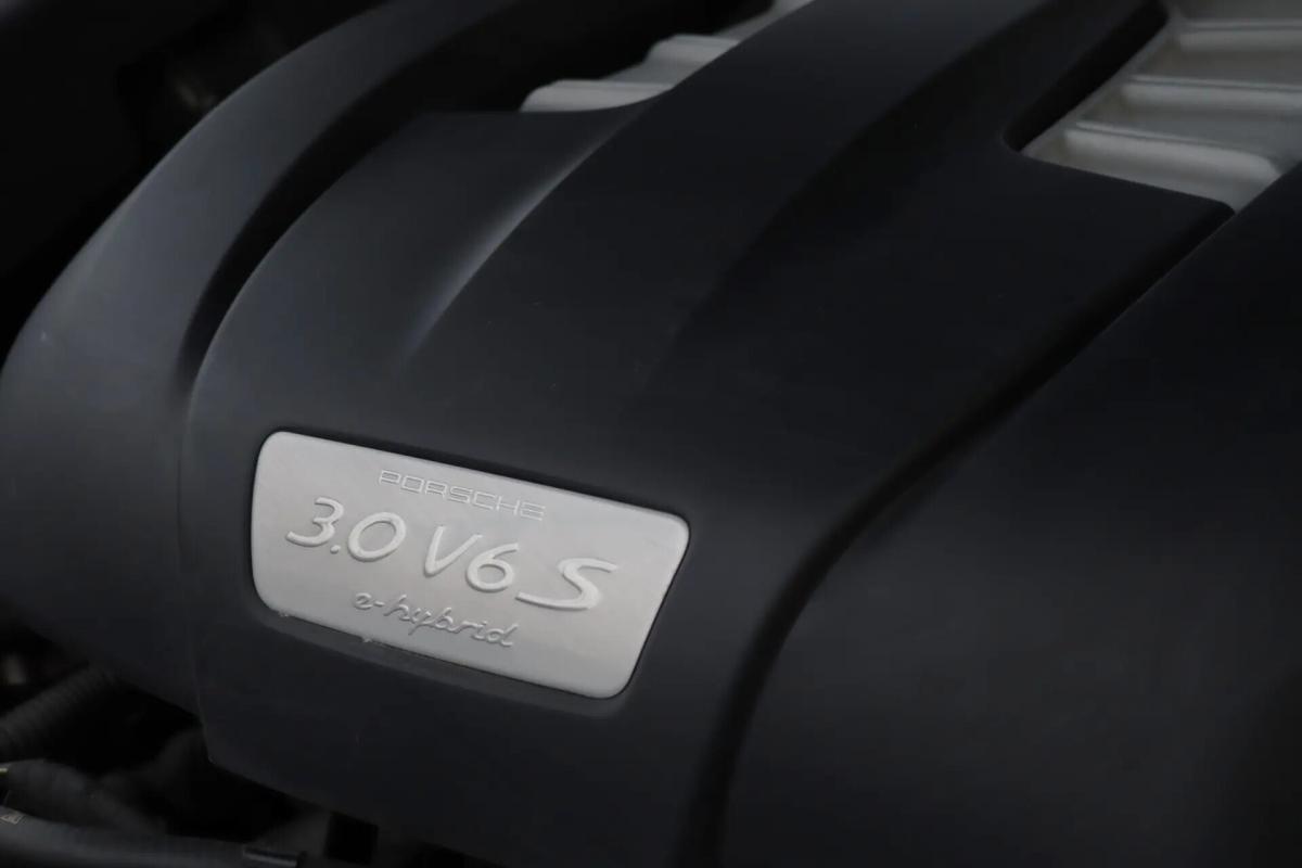 porsche-cayenne-2015-hibrido-a-gasolina-2995cc