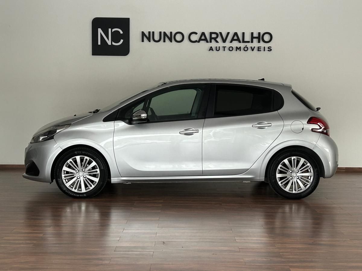 peugeot-208-2017-gasolina-1199cc