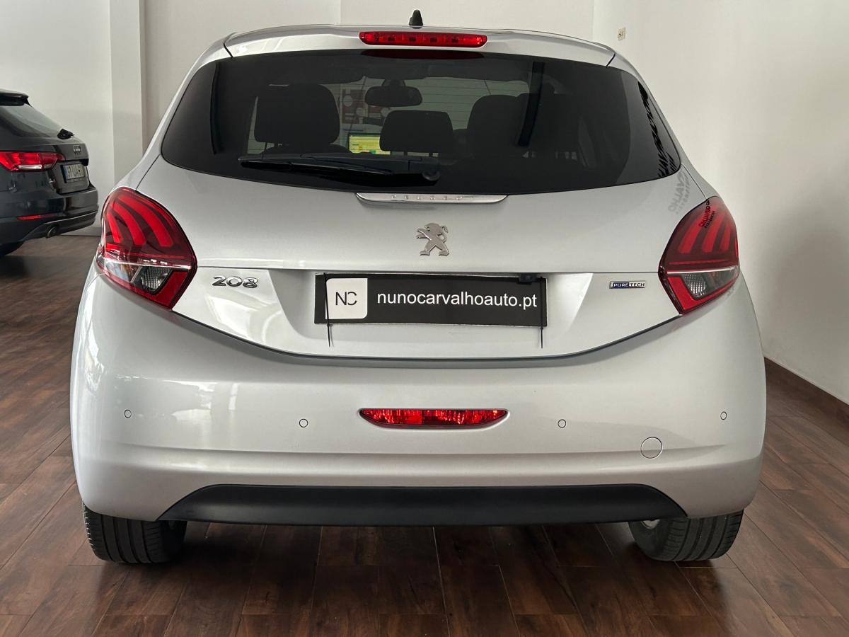 peugeot-208-2017-gasolina-1199cc