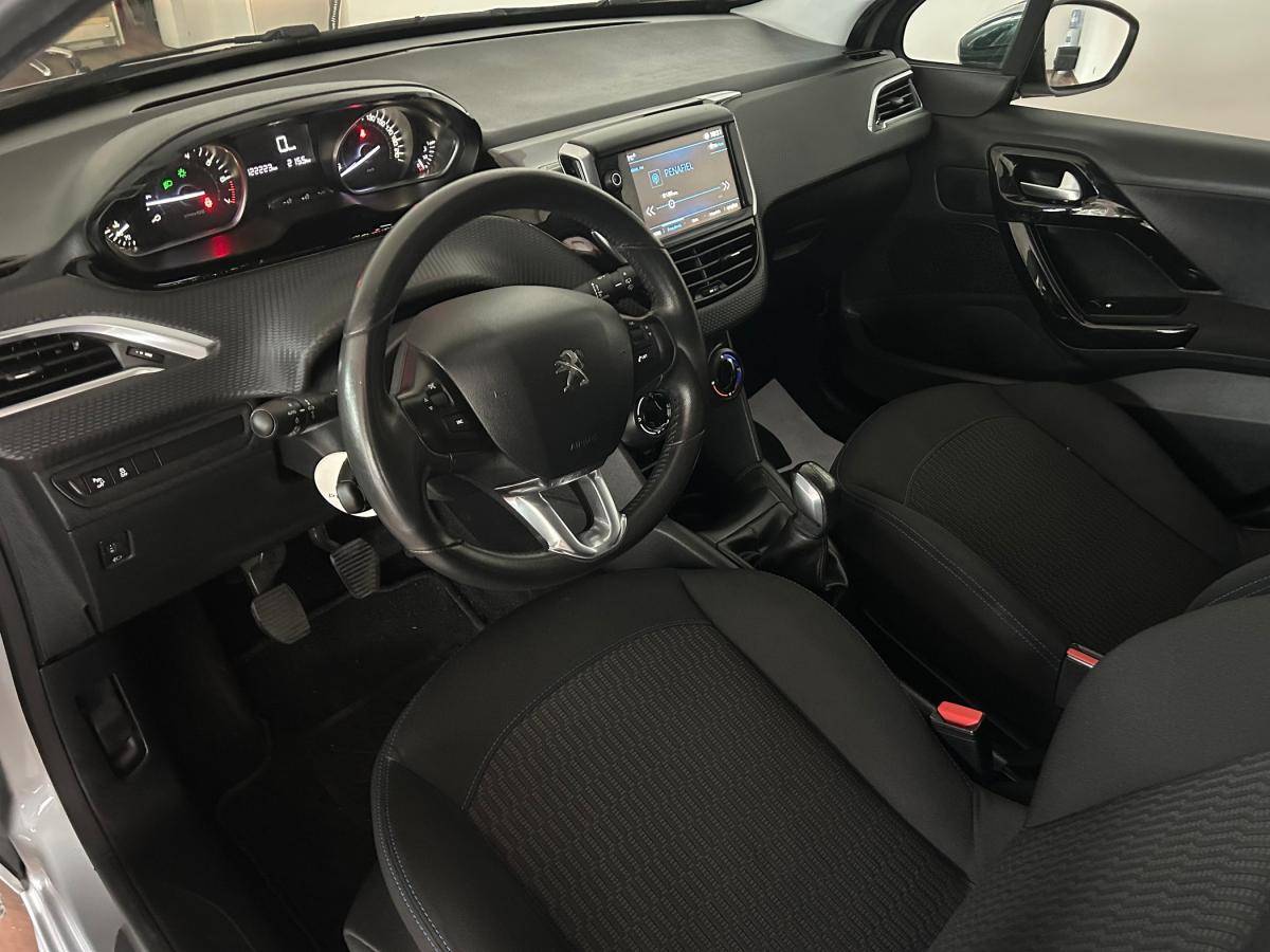 peugeot-208-2017-gasolina-1199cc