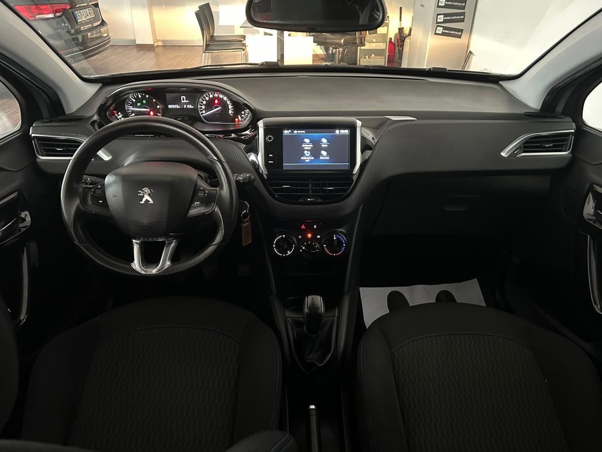 peugeot-208-2017-gasolina-1199cc