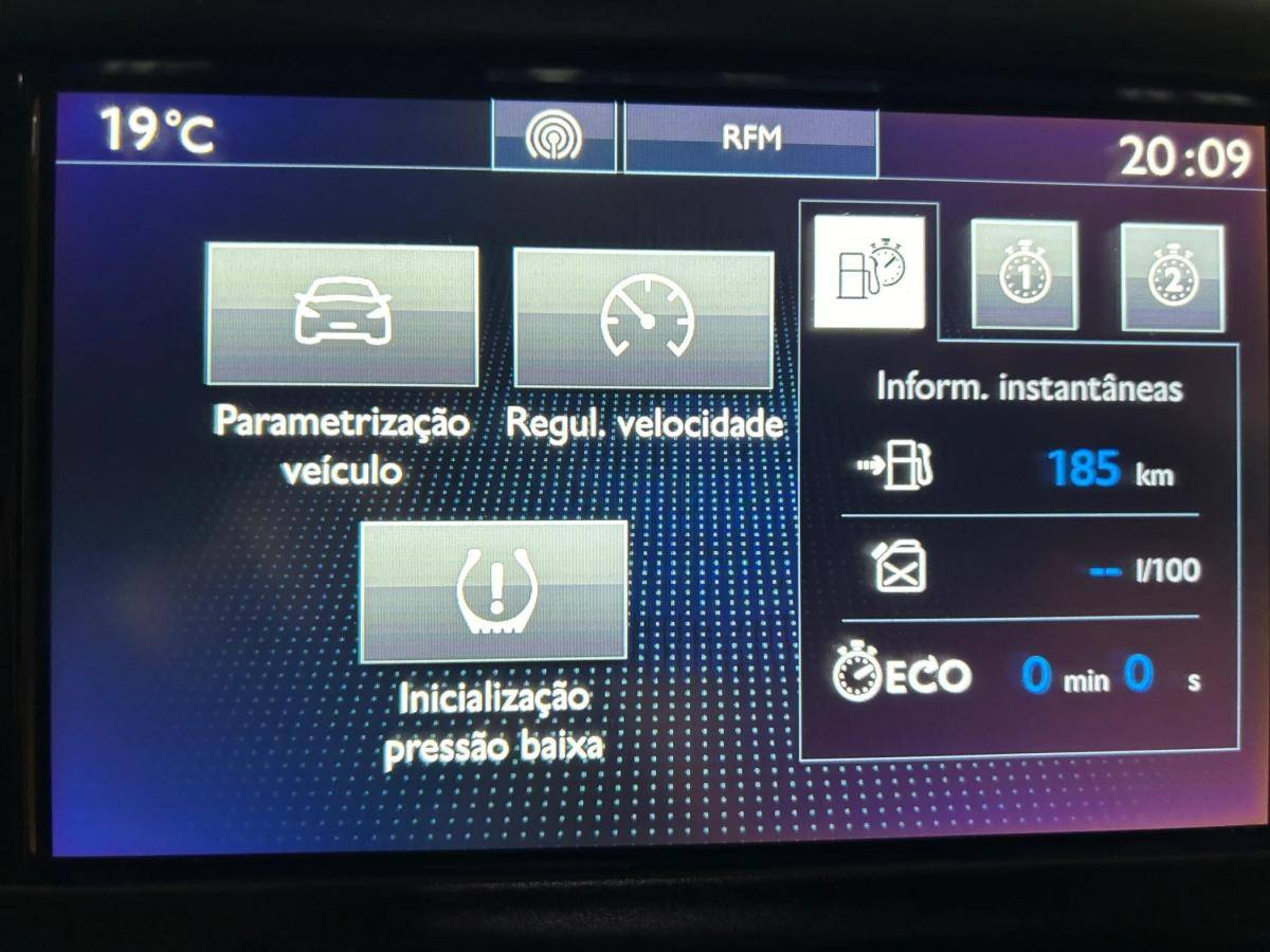 peugeot-2008-2017-gasolina-1199cc