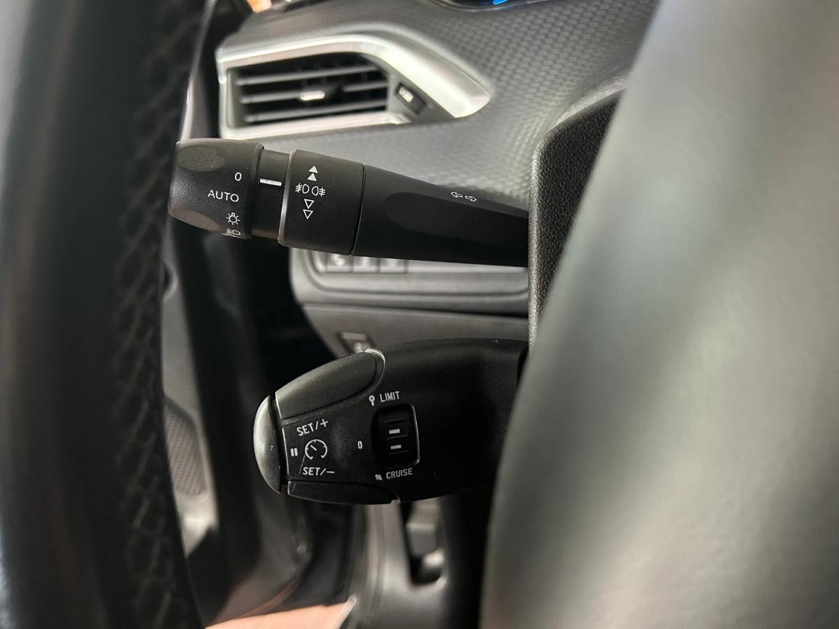 peugeot-2008-2017-gasolina-1199cc