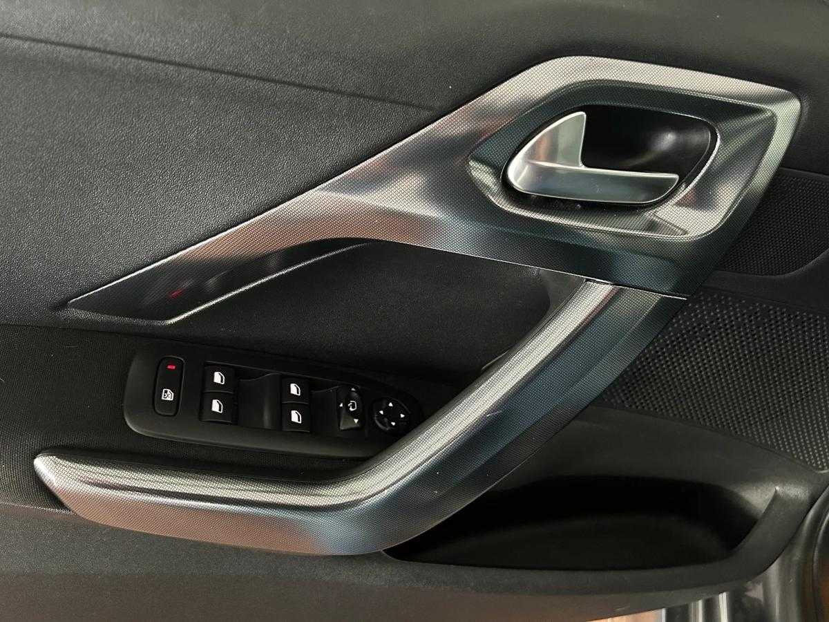 peugeot-2008-2017-gasolina-1199cc