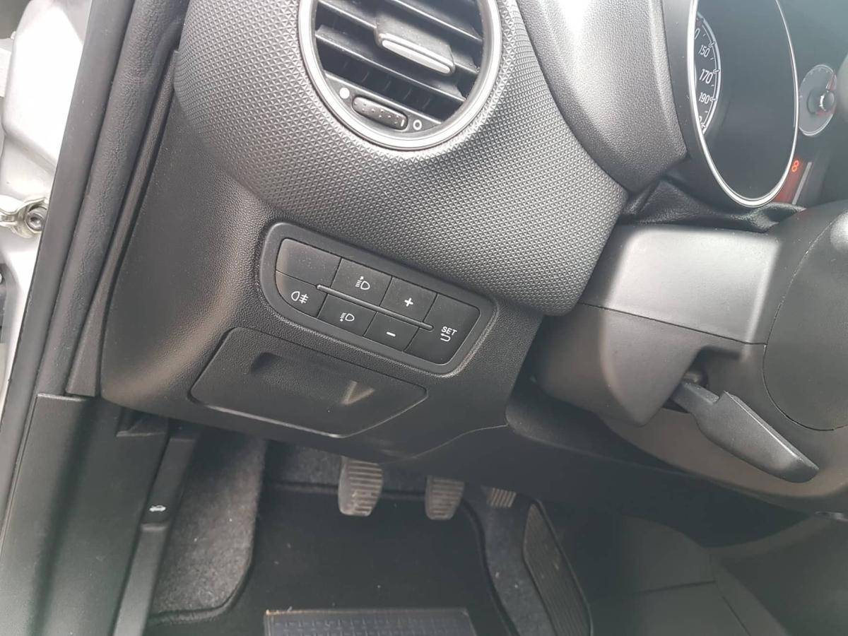 fiat-punto-2018-gasolina-1242cc