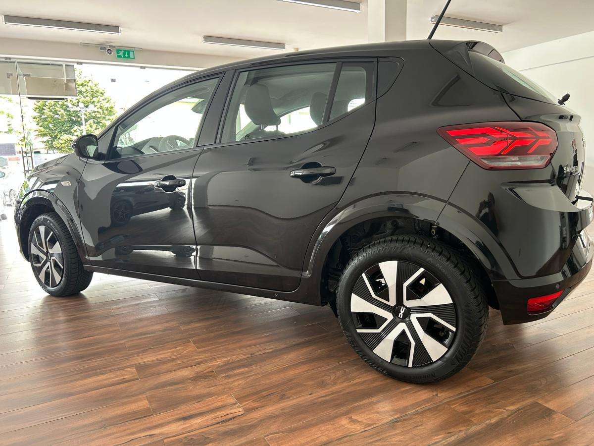 dacia-sandero-2025-gasolina-999cc