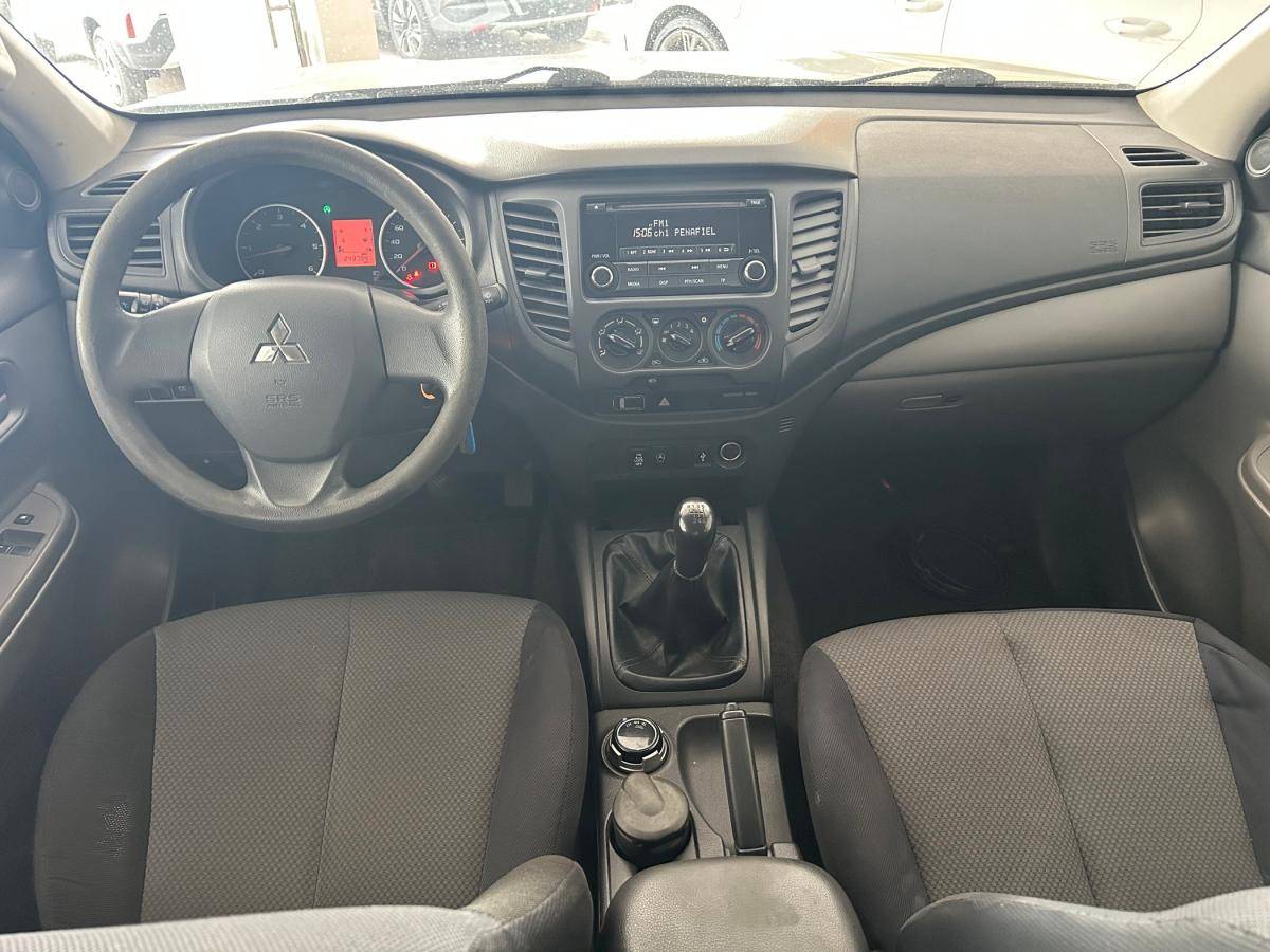 mitsubishi-l200-2016-diesel-2442cc