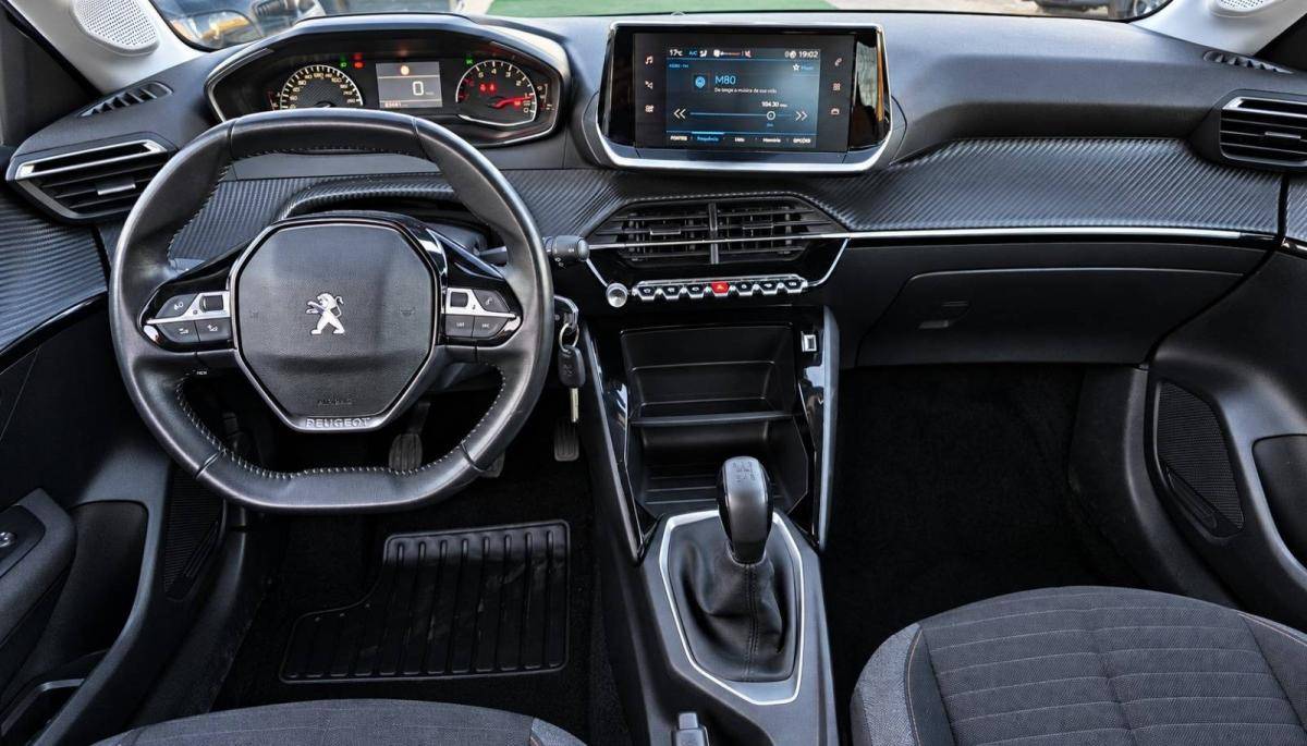 peugeot-208-2020-gasolina-1199cc