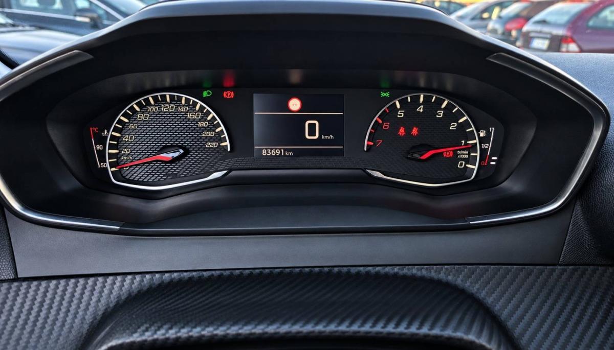 peugeot-208-2020-gasolina-1199cc