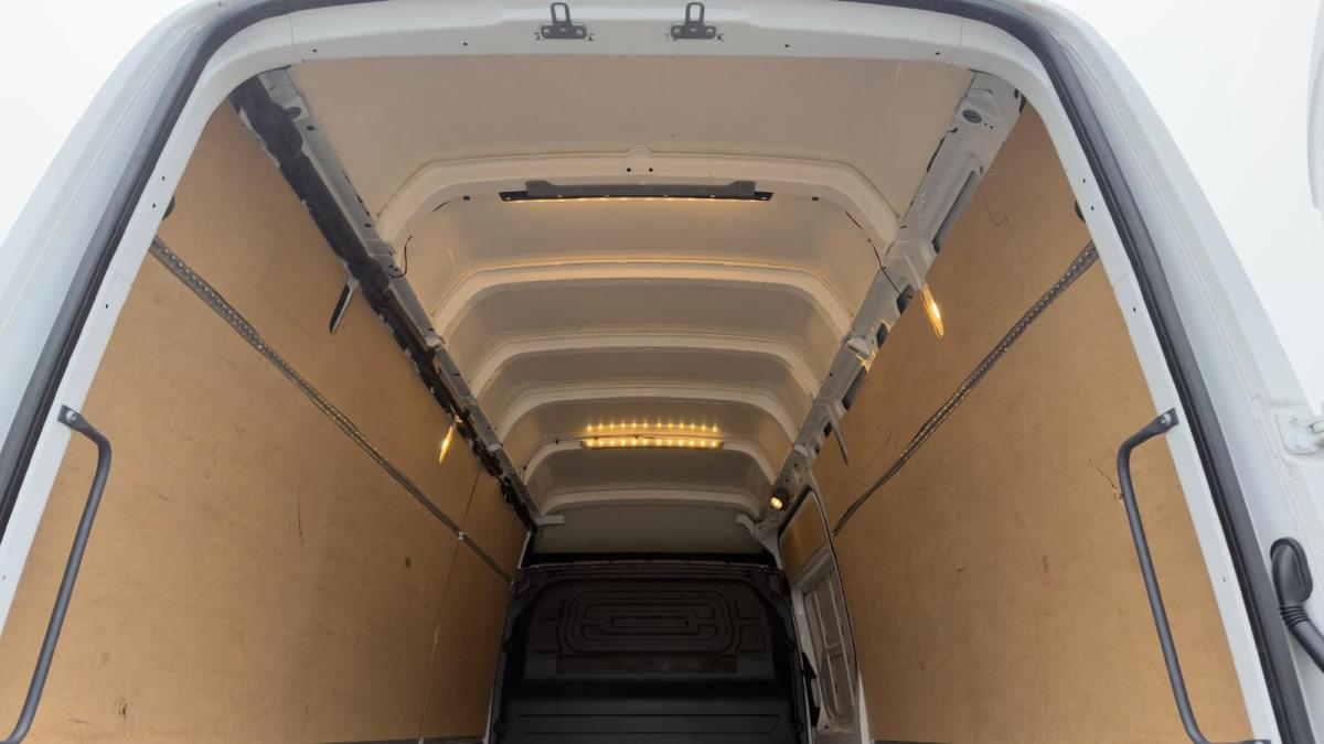 mercedes-benz-sprinter-2022-diesel-1950cc