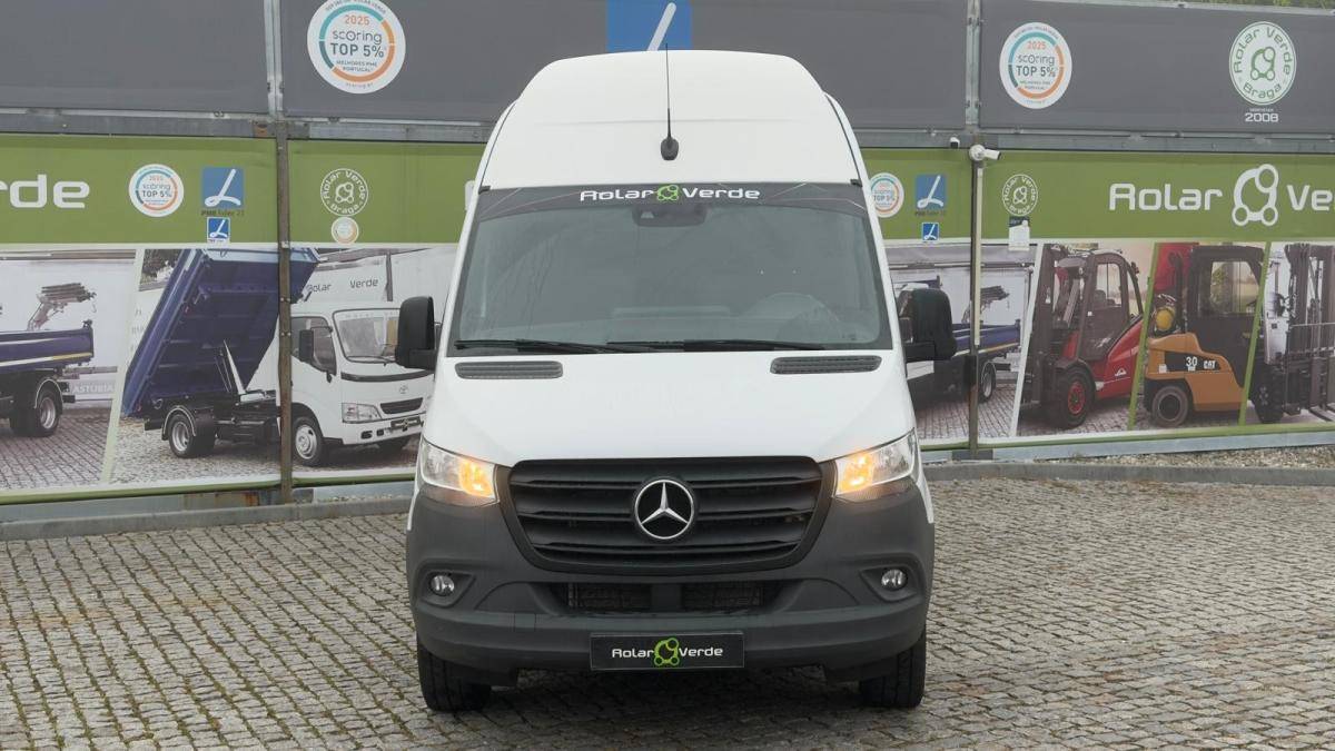 mercedes-benz-sprinter-2022-diesel-1950cc