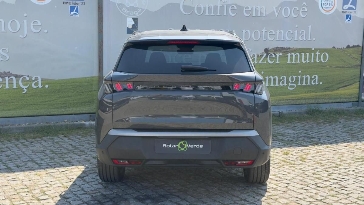 peugeot-5008-2025-gasolina-1199cc