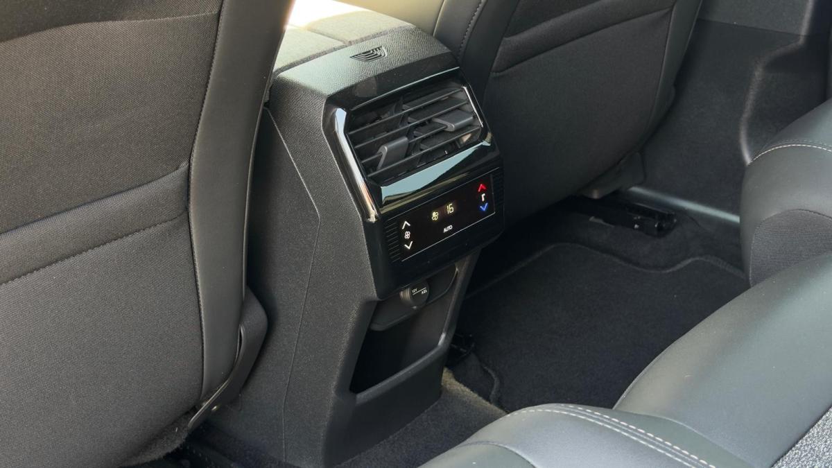 peugeot-5008-2025-gasolina-1199cc