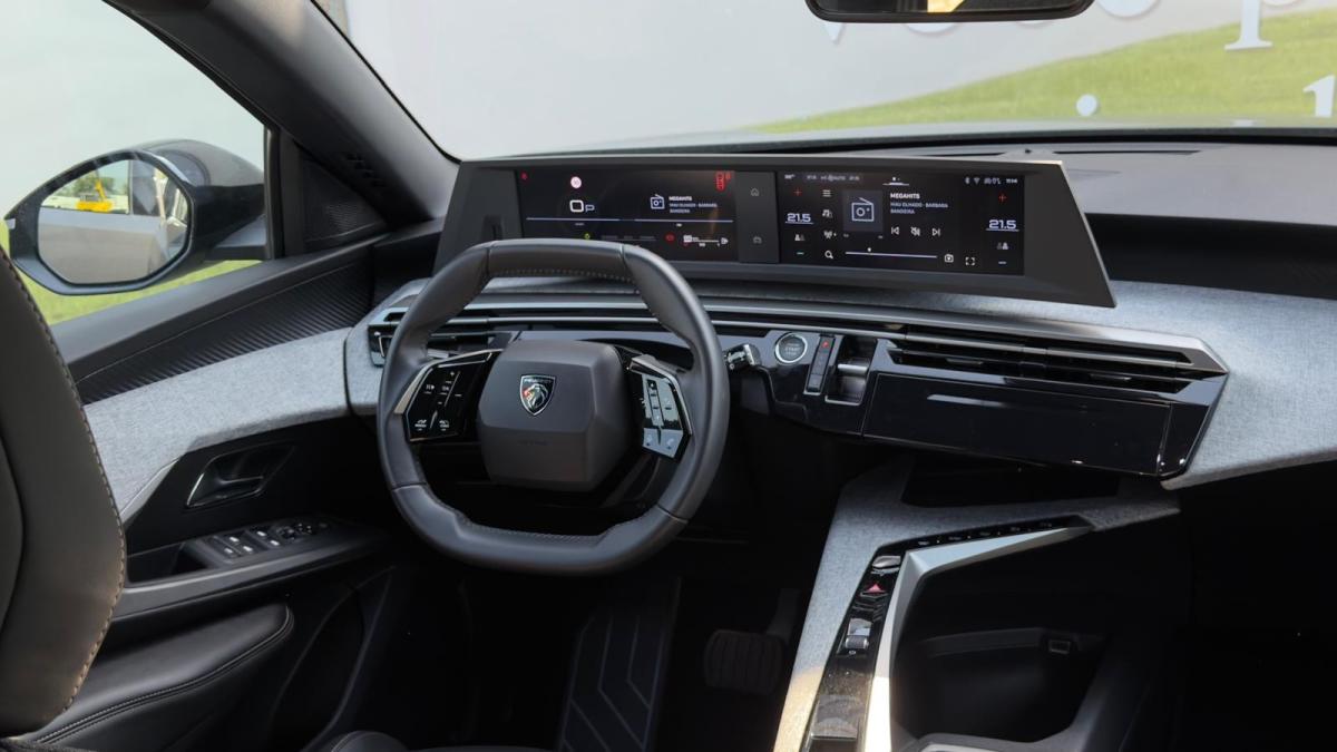 peugeot-5008-2025-gasolina-1199cc