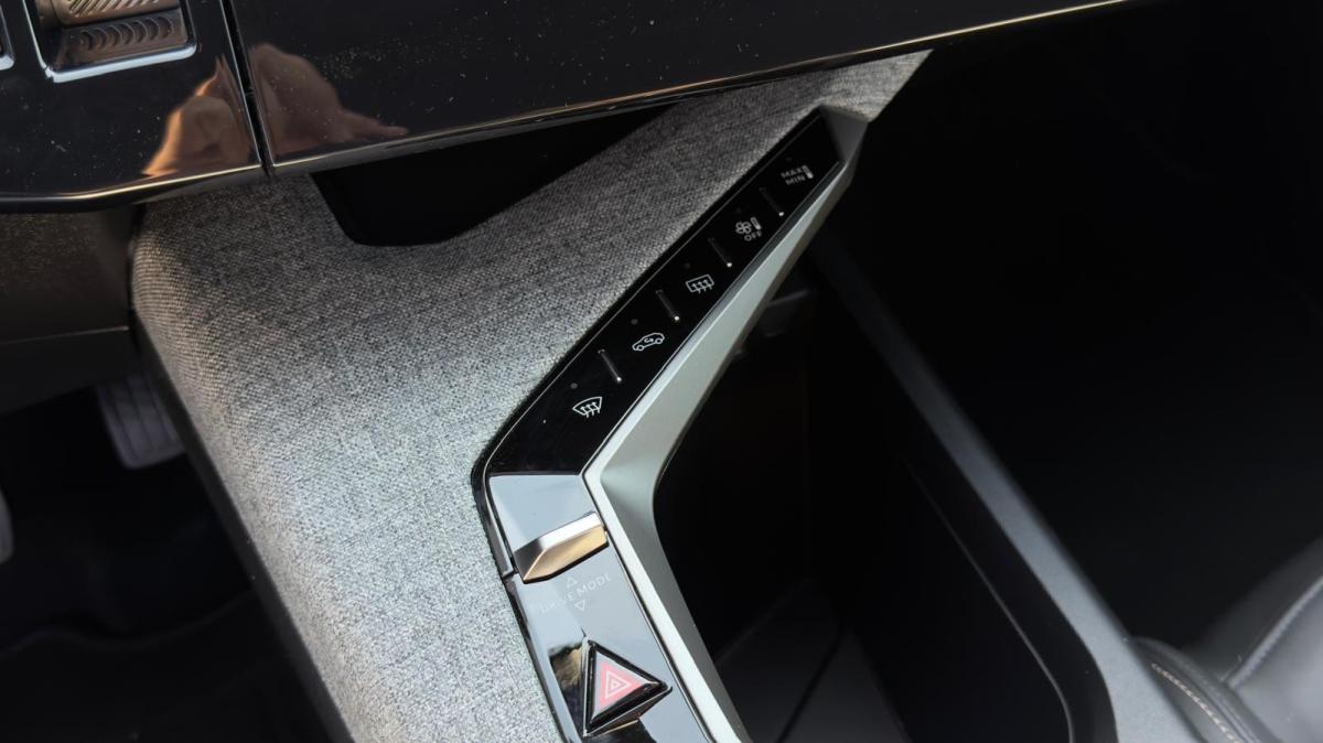 peugeot-5008-2025-gasolina-1199cc