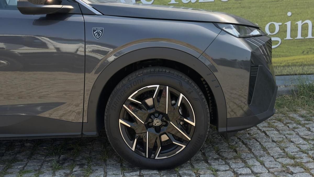 peugeot-5008-2025-gasolina-1199cc
