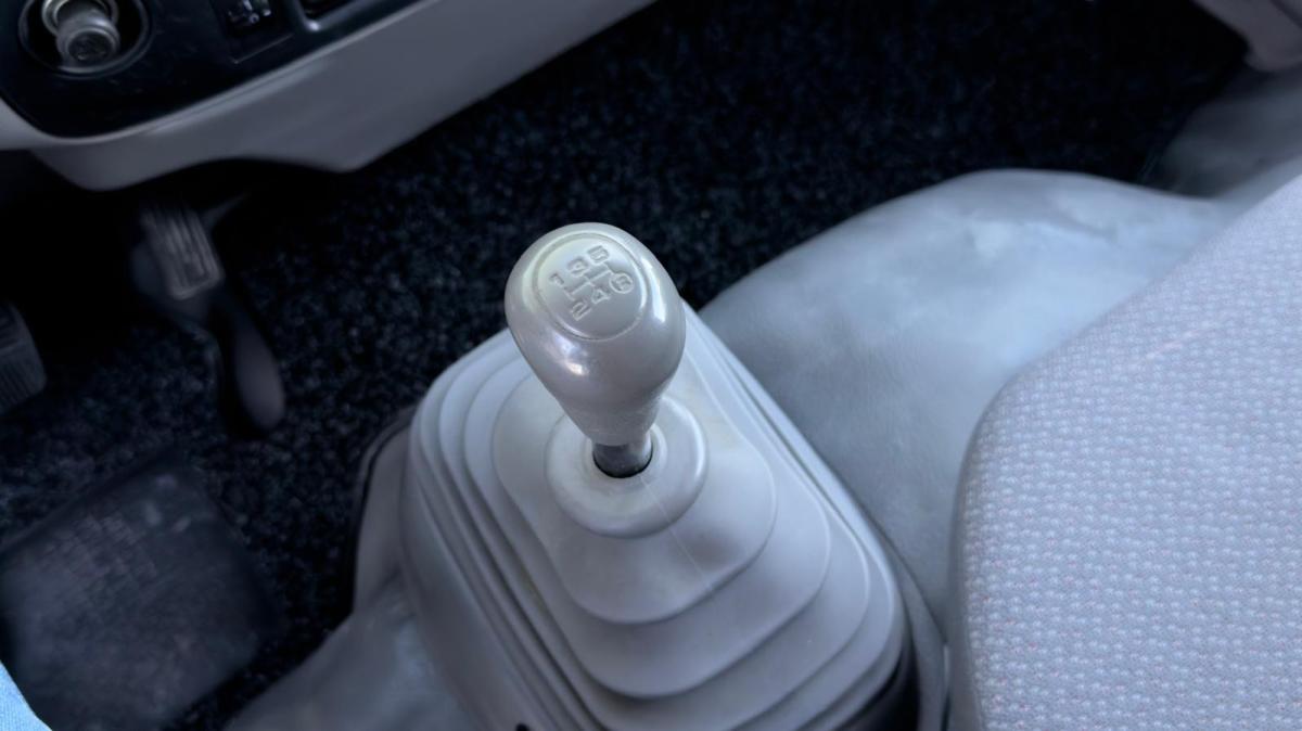 toyota-dyna-2010-diesel-2982cc