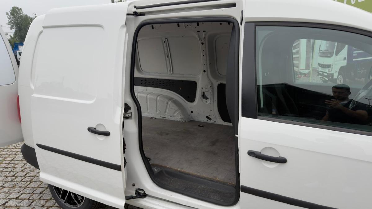 volkswagen-caddy-2018-diesel-1968cc