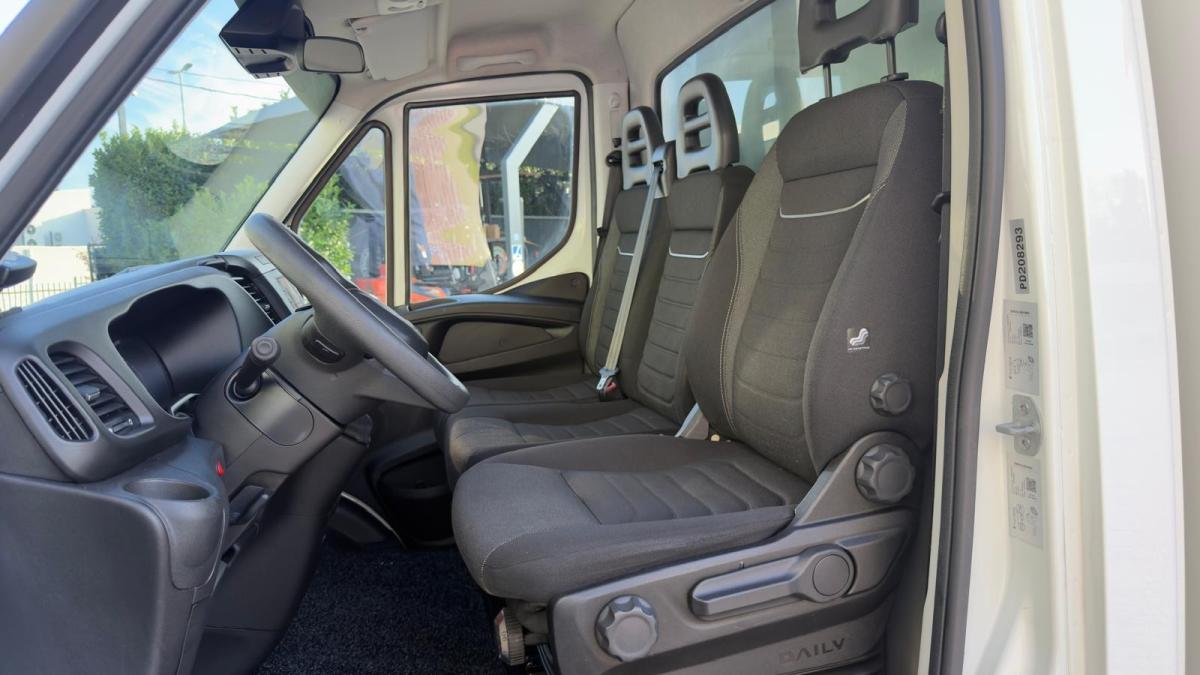 iveco-daily-2022-diesel-2998cc