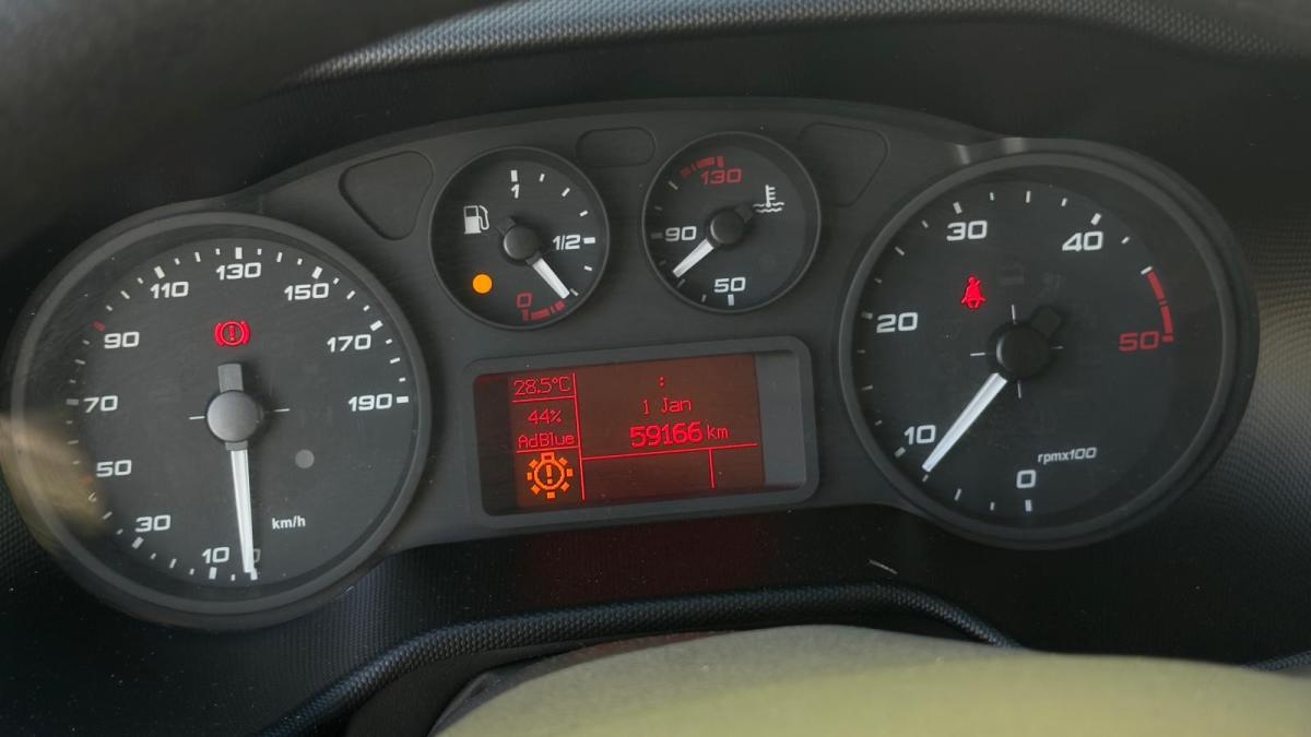iveco-daily-2022-diesel-2998cc