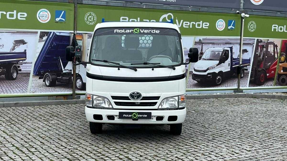 toyota-dyna-2013-diesel-2982cc