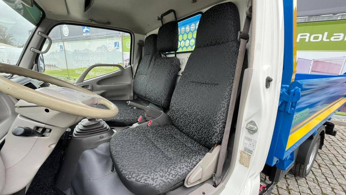 toyota-dyna-2013-diesel-2982cc