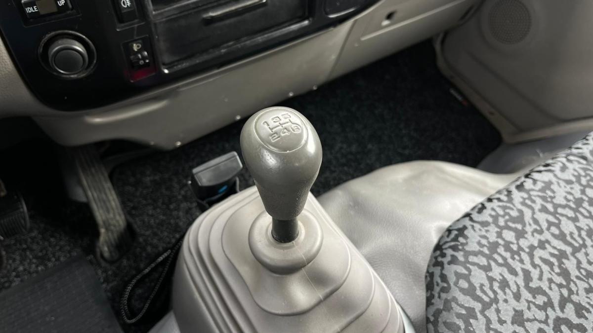 toyota-dyna-2013-diesel-2982cc