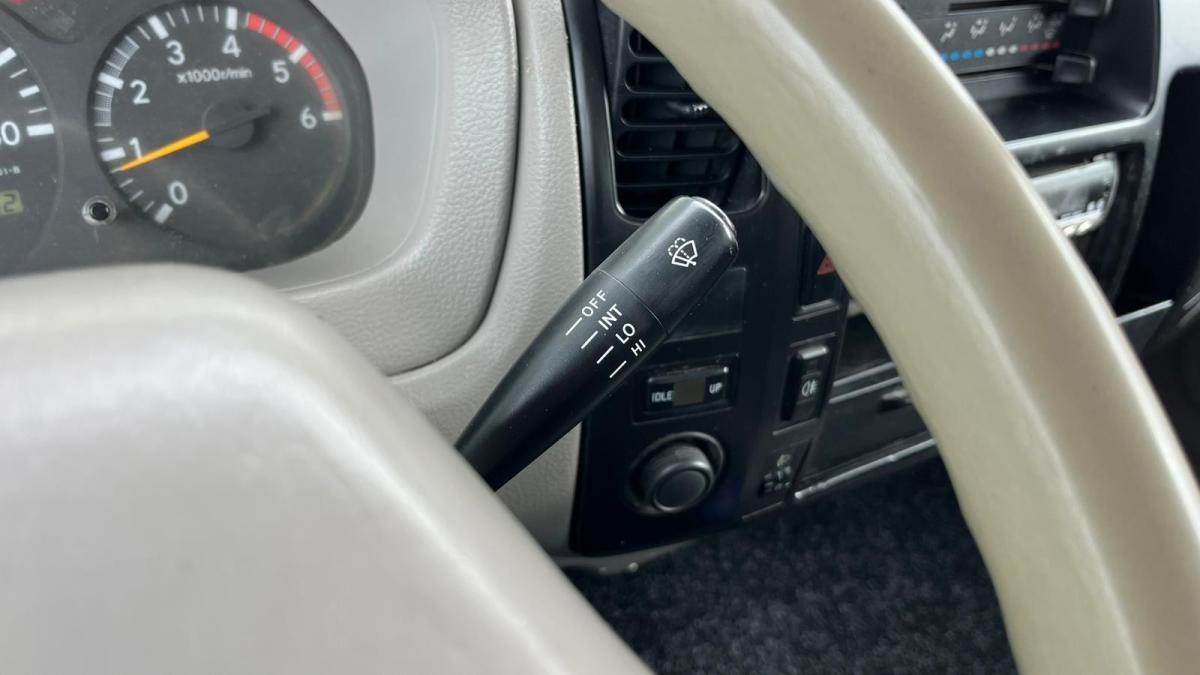 toyota-dyna-2013-diesel-2982cc