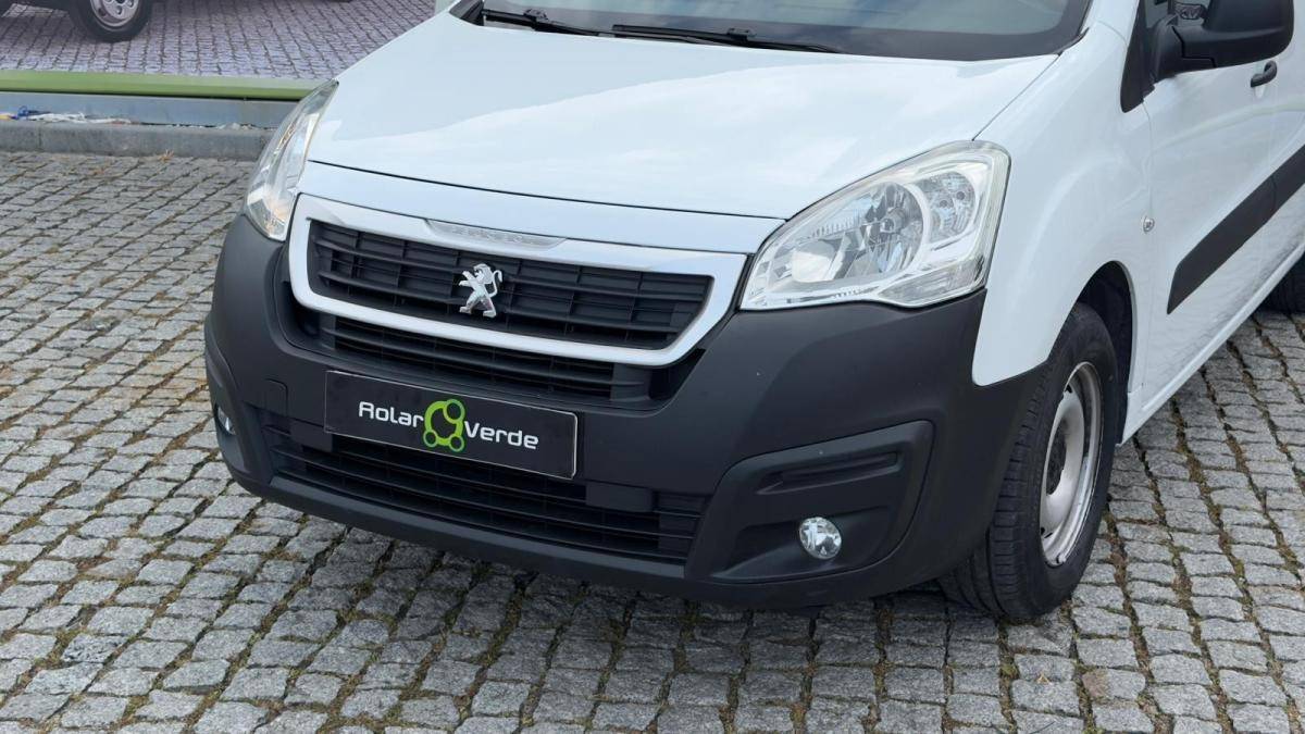 peugeot-partner-2018-diesel-1560cc