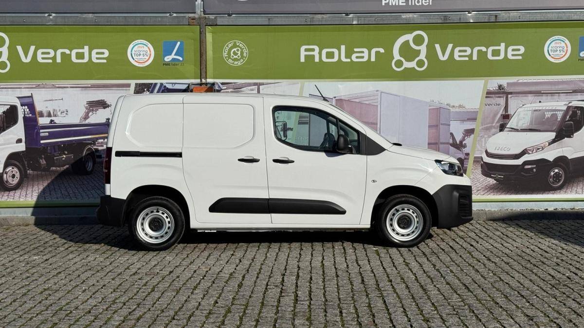 citroen-berlingo-2022-diesel-1499cc